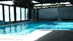 Bayanlara Açık Havuz